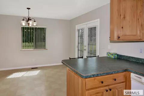 Dining - 100 N High St, Arimo, ID 83214 photo 1 of 2