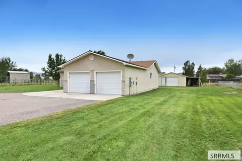 Exterior - 100 N High St, Arimo, ID 83214 photo 6 of 8