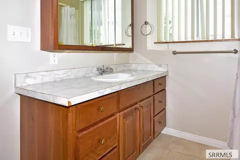 Bath - 100 N High St, Arimo, ID 83214 photo 1 of 3