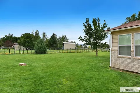 Exterior - 100 N High St, Arimo, ID 83214 photo 1 of 8