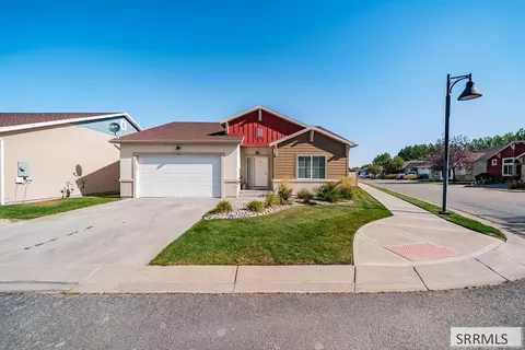 1876 Warm Springs Rd, Idaho Falls, ID 83402