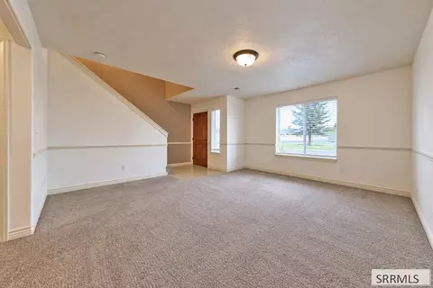 Living - 435 Sunflower Rd, Rexburg, ID 83440 photo 1 of 2
