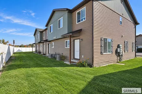Exterior - 435 Sunflower Rd, Rexburg, ID 83440 photo 4 of 6