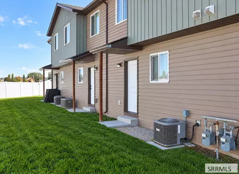 Exterior - 435 Sunflower Rd, Rexburg, ID 83440 photo 5 of 6