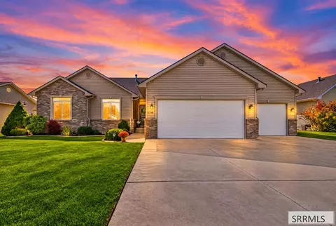1798 Sunny Pine Way, Idaho Falls, ID 83404