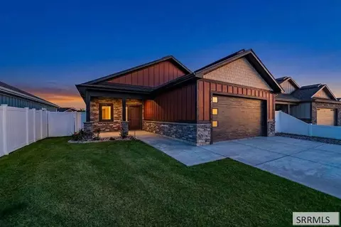 381 S Glade Loop, Idaho Falls, ID 83404