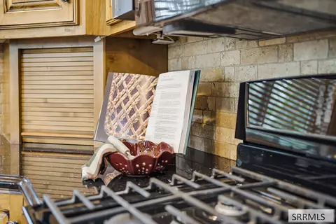 Kitchen - 102 N 3918 E, Rigby, ID 83442 photo 4 of 5