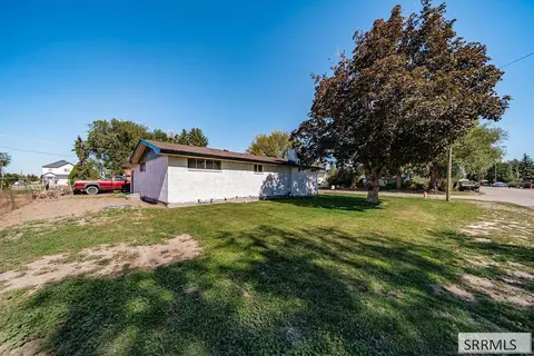 Exterior - 609 1st W, Ririe, ID 83443 photo 4 of 6