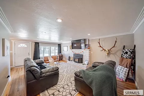 Living - 609 1st W, Ririe, ID 83443 photo 1 of 3
