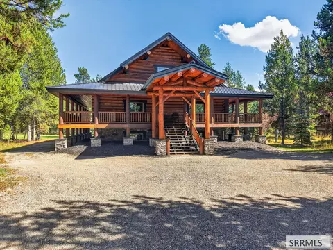 4002 Algenia Ln, Island Park, ID 83429