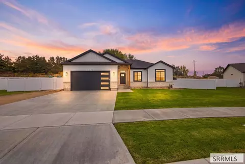 6307 Cottontree Ln, Ammon, ID 83406