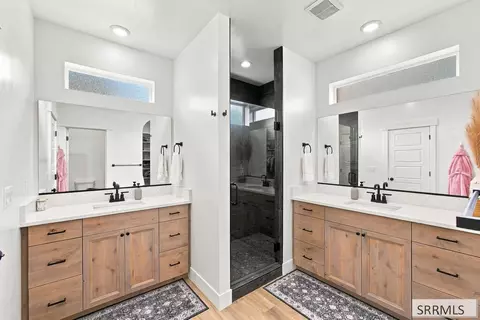 Bath - 6307 Cottontree Ln, Ammon, ID 83406 photo 2 of 2