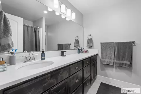 Bath - 3272 Conela Cir, Ammon, ID 83406 photo 3 of 7