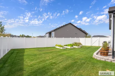 Exterior - 3272 Conela Cir, Ammon, ID 83406 photo 7 of 12