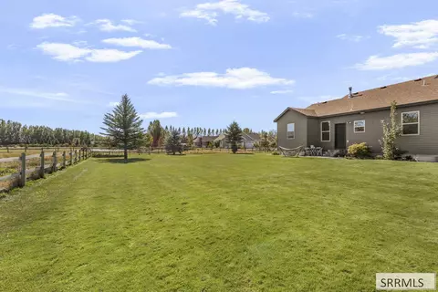 Exterior - 258 N 4520 E, Rigby, ID 83442 photo 7 of 10