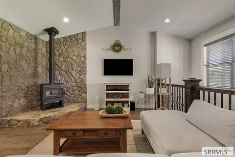 Living - 258 N 4520 E, Rigby, ID 83442 photo 2 of 4