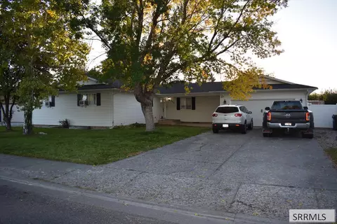 635 Reagan Ave, Idaho Falls, ID 83401