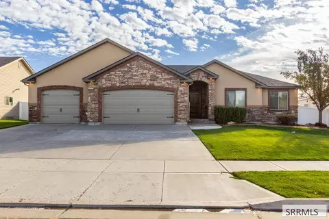 4001 Silverado Dr, Idaho Falls, ID 83404