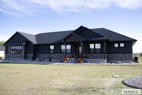Exterior - 4132 E 206 N, Rigby, ID 83442 photo 4 of 9