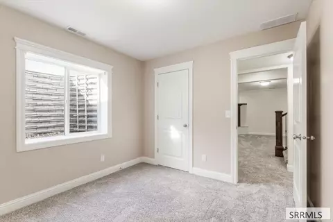Bedroom - 4806 S Mountain Bend Dr, Ammon, ID 83406 photo 9 of 10