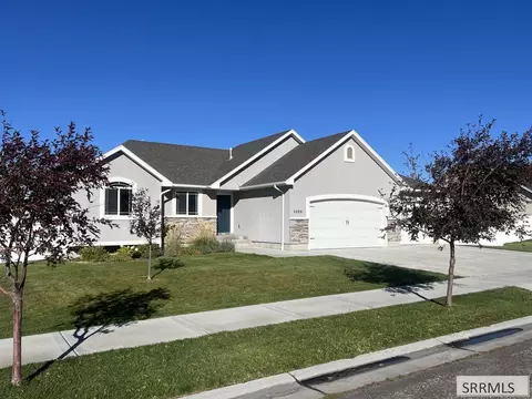 4806 S Mountain Bend Dr, Idaho Falls, ID 83406