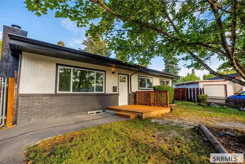 272 Valley Dr, Idaho Falls, ID 83401