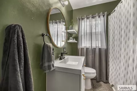 Bath - 656 1st W, Ririe, ID 83443 photo 1 of 1