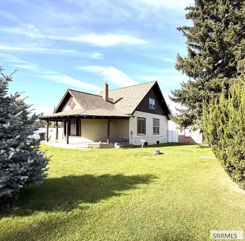 804 Falls Ave, American Falls, ID 83211