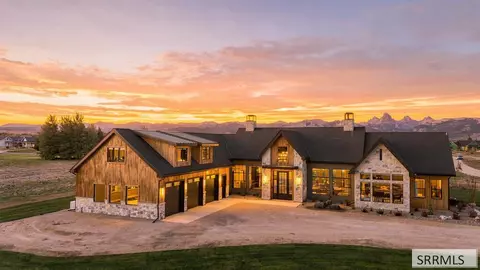 2222 Daydream Ln, Tetonia, ID 83452