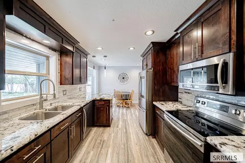 Kitchen - 467 N 3rd W, Rigby, ID 83442 photo 4 of 10