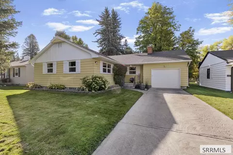 215 Tautphaus Dr, Idaho Falls, ID 83402