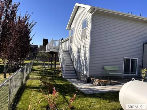 Exterior - 712 Monroe St, Salmon, ID 83467 photo 6 of 12