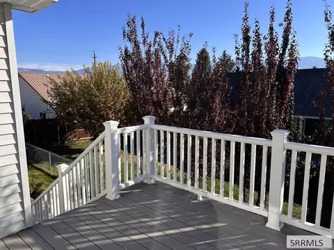 Exterior - 712 Monroe St, Salmon, ID 83467 photo 11 of 12