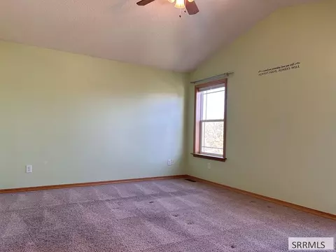 Bedroom - 712 Monroe St, Salmon, ID 83467 photo 2 of 3