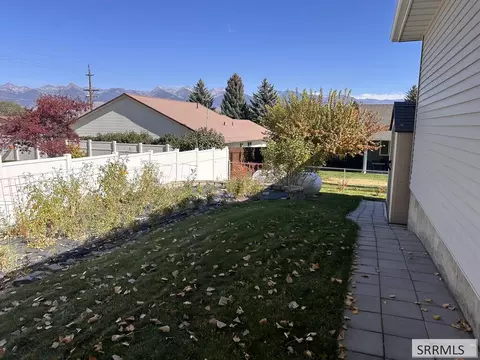 Exterior - 712 Monroe St, Salmon, ID 83467 photo 12 of 12
