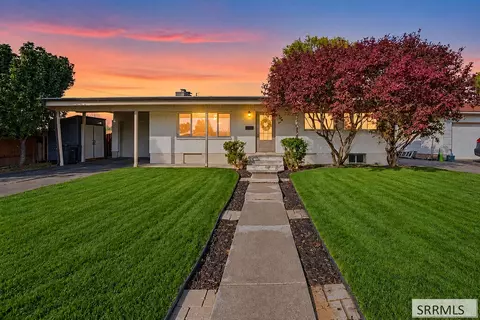 1128 Stokes Ave, Idaho Falls, ID 83404