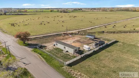 102 E Rich Ln, Blackfoot, ID 83221