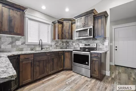 Entry Way - 183 N 4032 E, Rigby, ID 83442 photo 4 of 5