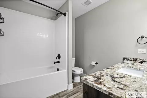 Bath - 183 N 4032 E, Rigby, ID 83442 photo 1 of 6