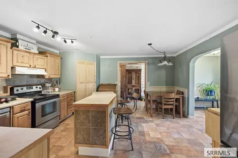 Kitchen - 855 E 1100 S, Shelley, ID 83274 photo 4 of 4