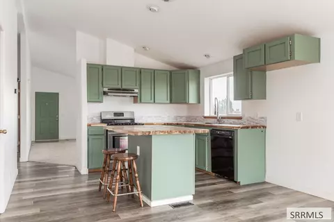 Kitchen - 789 S 1400 W, Pingree, ID 83262 photo 1 of 3