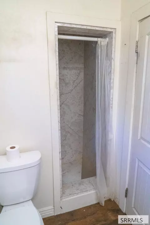 Bath - 429 W 2nd S, Rexburg, ID 83440 photo 2 of 4