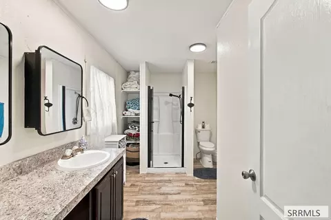 Bath - 628 N 2743 E, Roberts, ID 83444 photo 1 of 2