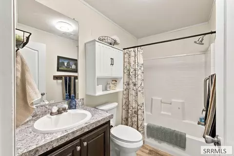 Bath - 628 N 2743 E, Roberts, ID 83444 photo 2 of 2