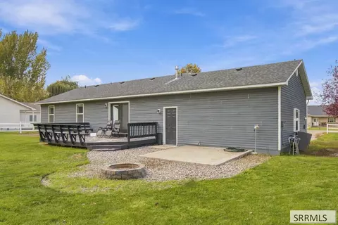 Exterior - 646 N 3508 E, Menan, ID 83434 photo 3 of 6