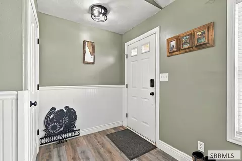Entry Way - 646 N 3508 E, Menan, ID 83434 photo 1 of 1