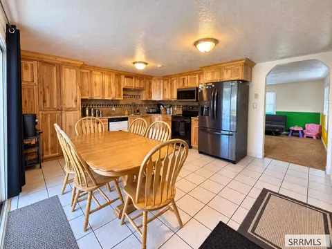 Kitchen - 224 E 4th N, Saint Anthony, ID 83445 photo 2 of 3