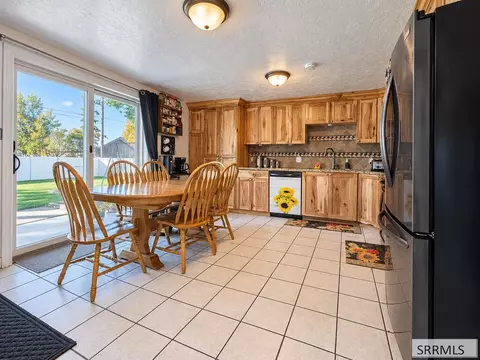 Kitchen - 224 E 4th N, Saint Anthony, ID 83445 photo 1 of 3