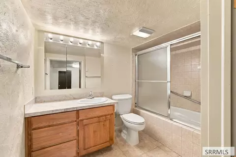 Bath - 167 N 4200 E, Rigby, ID 83442 photo 6 of 6