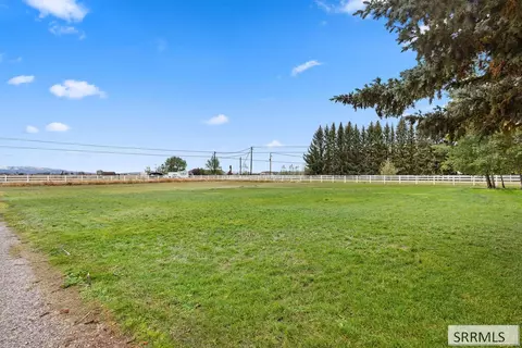Exterior - 167 N 4200 E, Rigby, ID 83442 photo 4 of 6